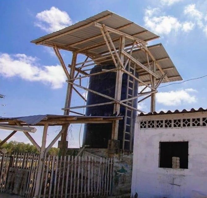 Visita por inspección del Proyecto de agua, en la comuna Puerto Libertad, Isla Las Cajas. Visita por inspección del Proyecto de agua, en la comuna Puerto Libertad, Isla Las Cajas.